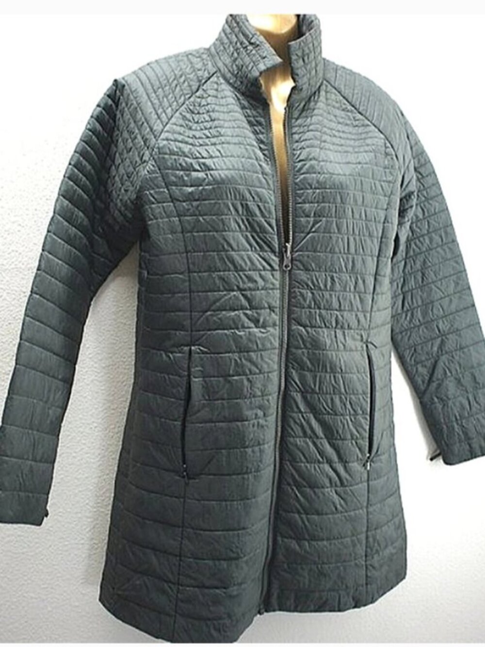 Patgonia Womens Gray Quilted Coat size M